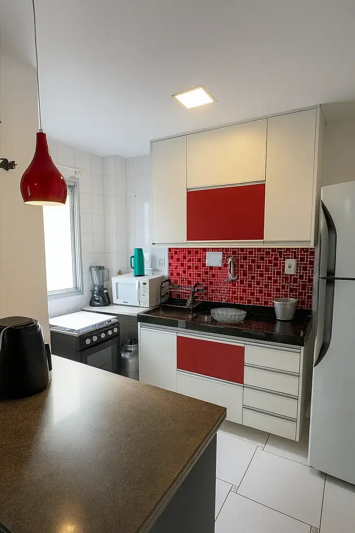Cozinha do apartamento FT 304 com pendente